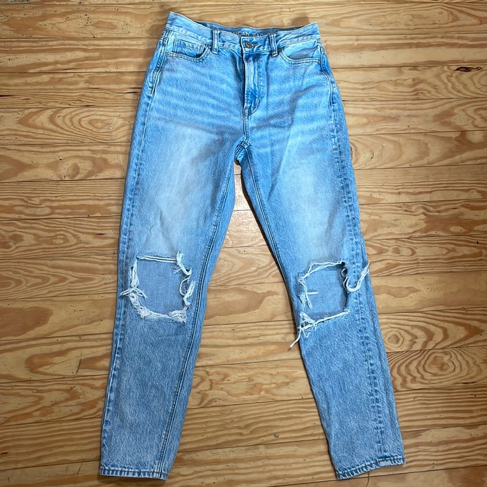 American Eagle mom jeans